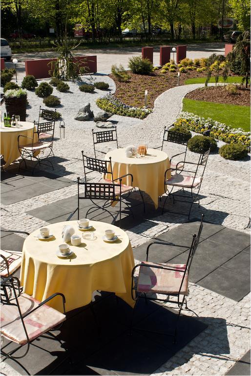 Agat Hotel Lodz  Exterior photo